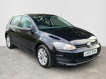 Volkswagen - Golf