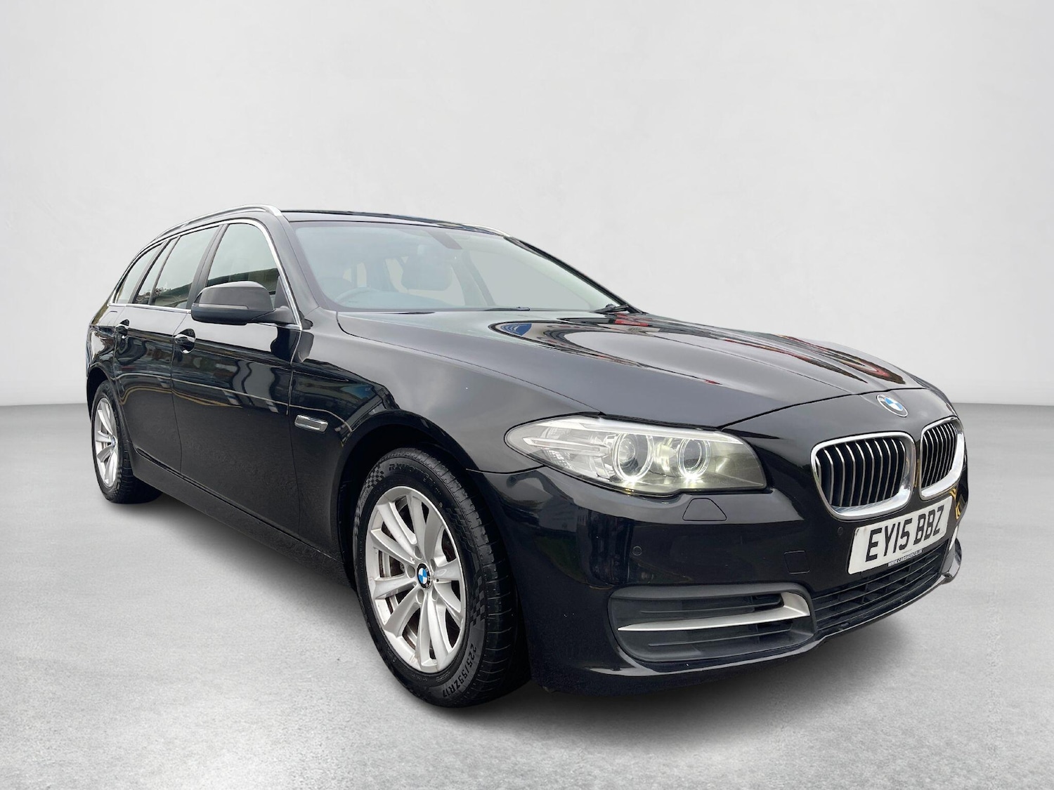 Used BMW 5 Series 2015 for sale - 76866208: Photo 1