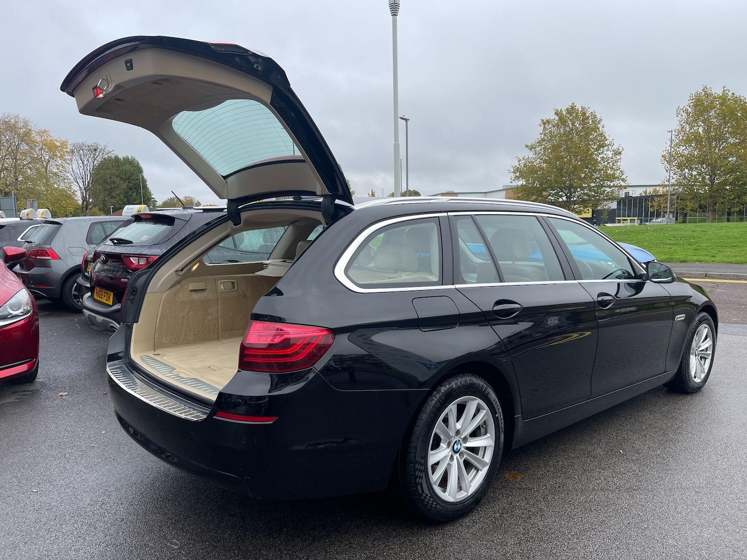 Used BMW 5 Series 2015 for sale - 76866208: Photo 28