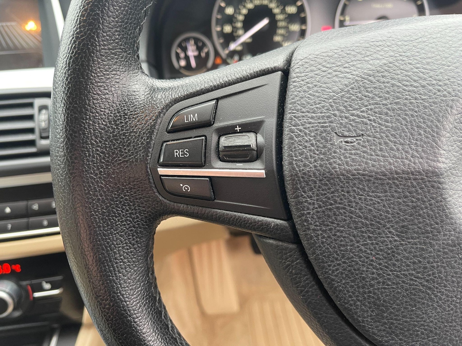 Used BMW 5 Series 2015 for sale - 76866208: Photo 46