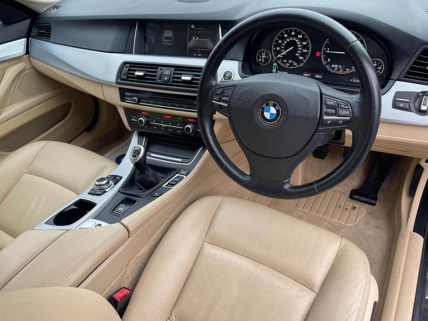 Used BMW 5 Series 2015 for sale - 76866208: Photo 62
