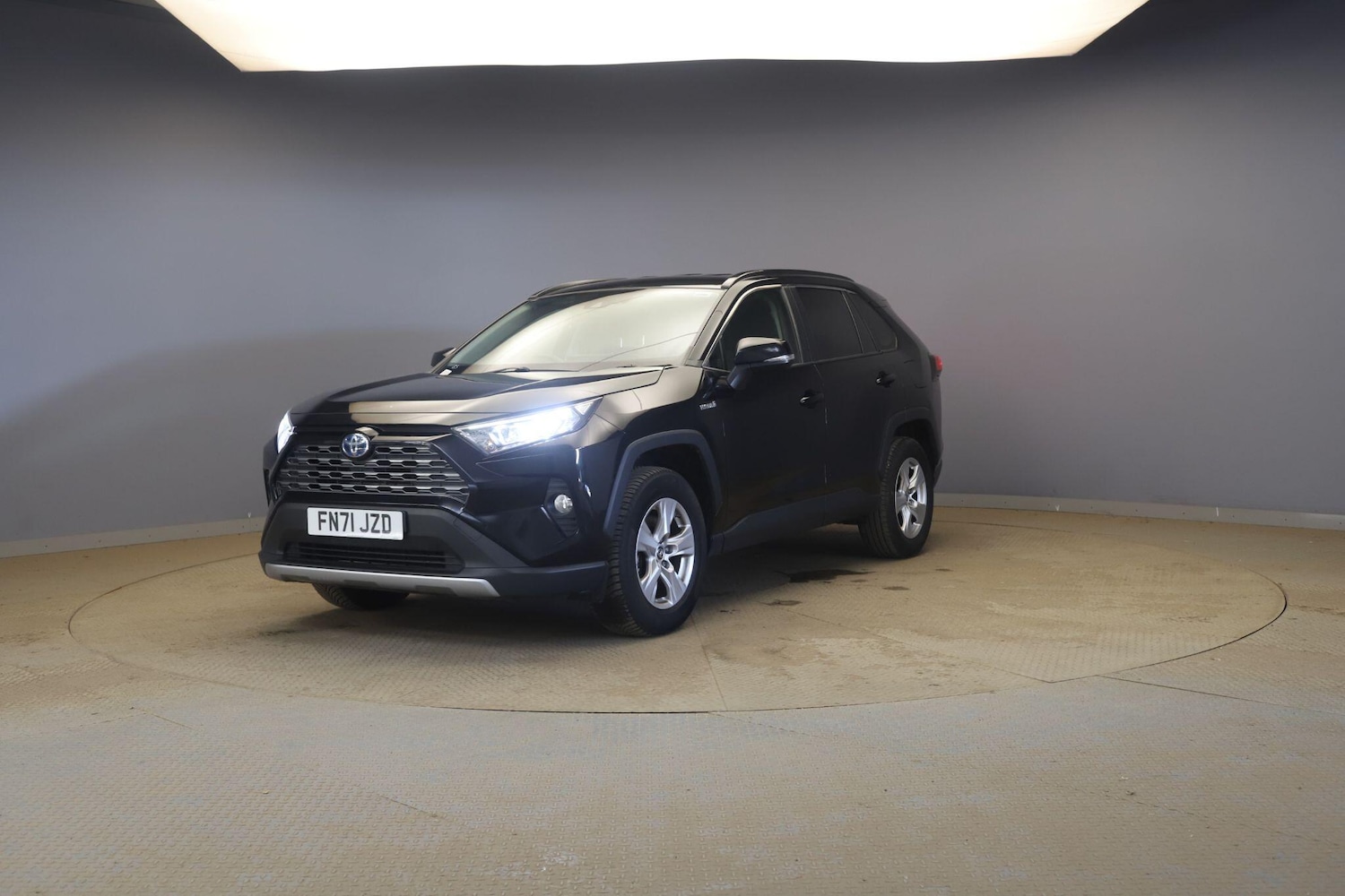 Used Toyota RAV4 2021 for sale - 76409438: Photo 3