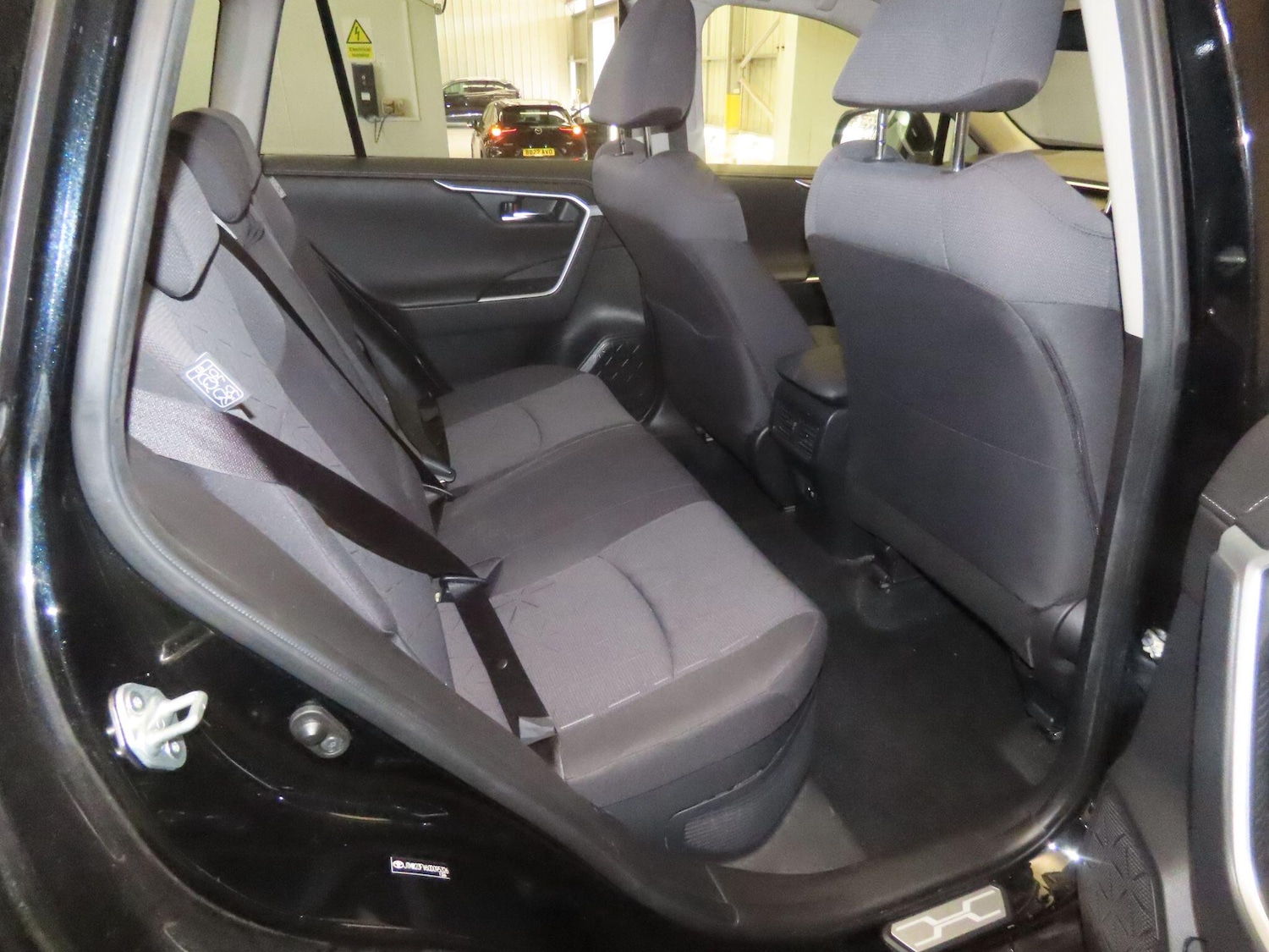 Used Toyota RAV4 2021 for sale - 76409438: Photo 9