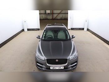 Used Jaguar F-Pace 2017 for sale - 75463746: Photo