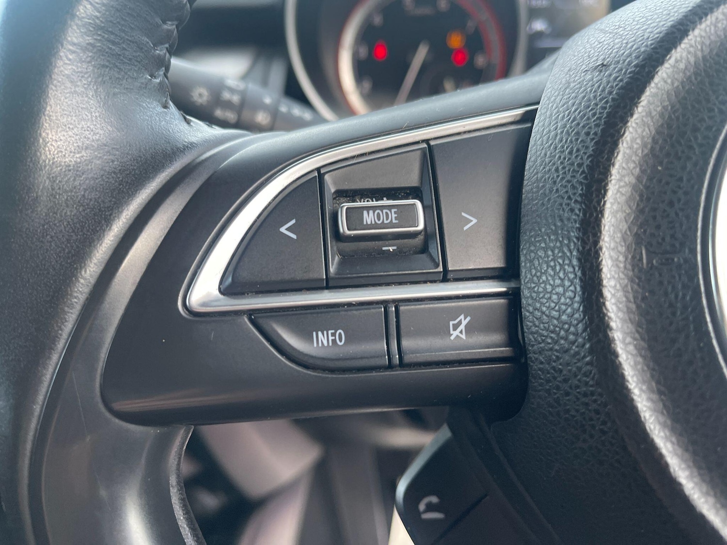 Used Suzuki Swift 2022 for sale - 77162930: Photo 19