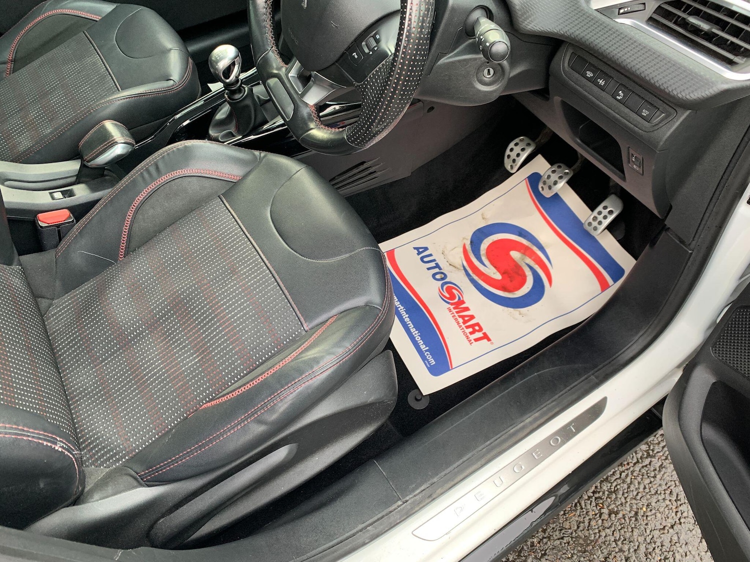 Used Peugeot 2008 2017 for sale - 76214025: Photo 16