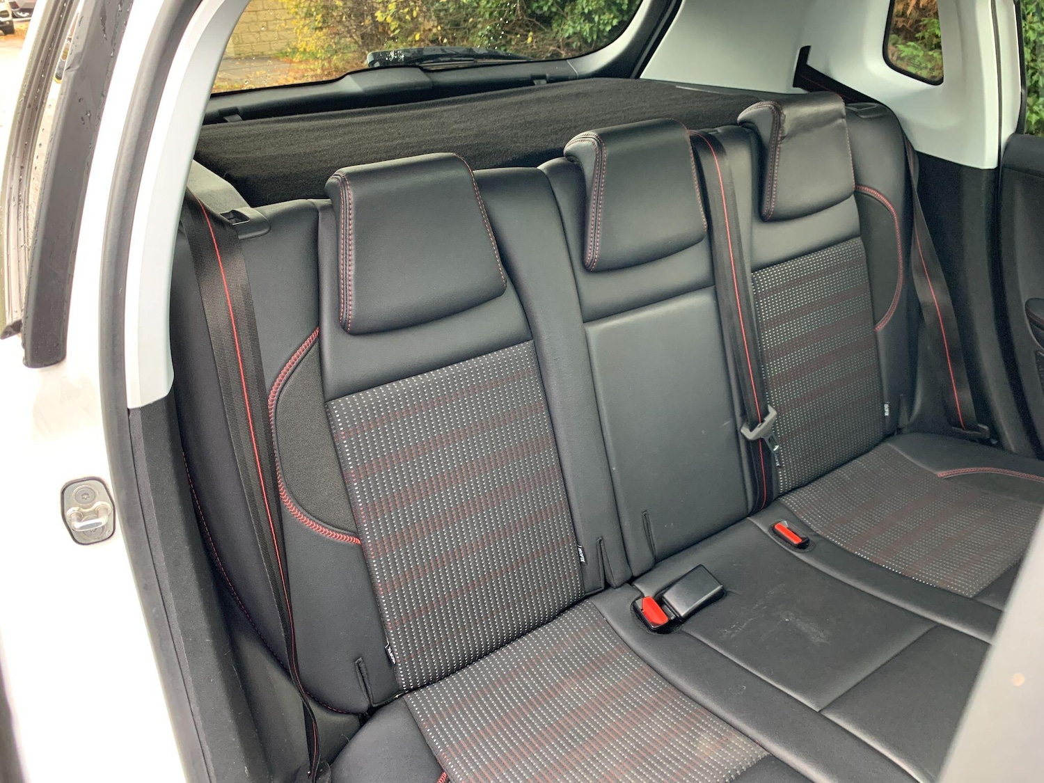 Used Peugeot 2008 2017 for sale - 76214025: Photo 17