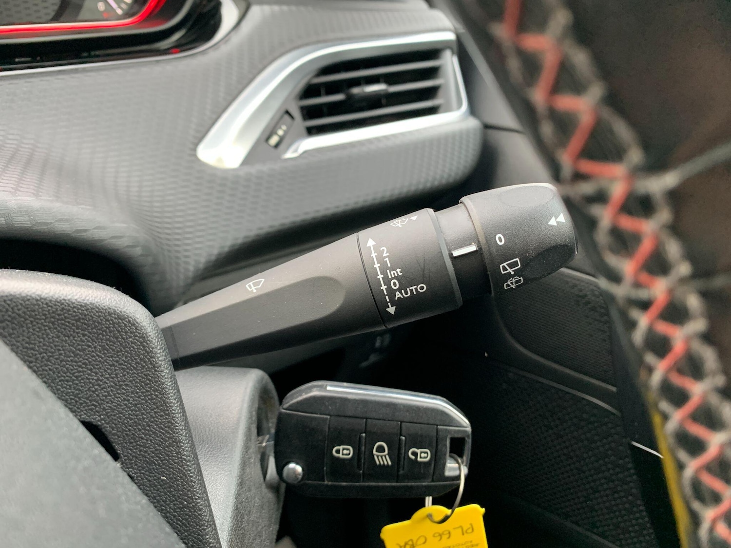 Used Peugeot 2008 2017 for sale - 76214025: Photo 22