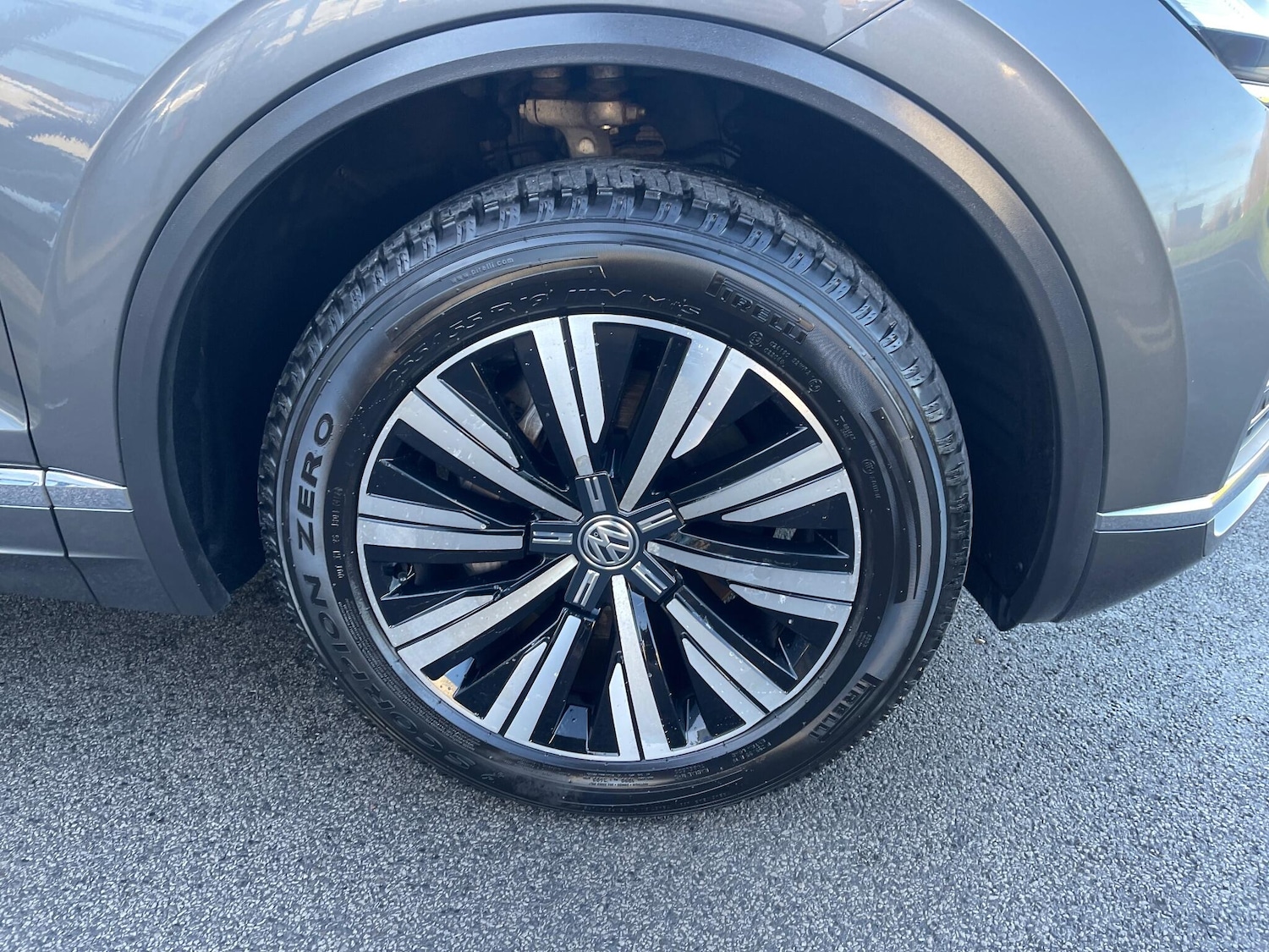 Used Volkswagen Touareg 2020 for sale - 77074084: Photo 25