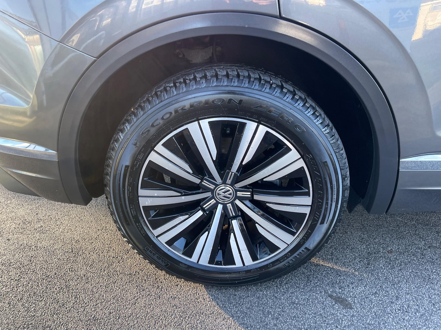 Used Volkswagen Touareg 2020 for sale - 77074084: Photo 26