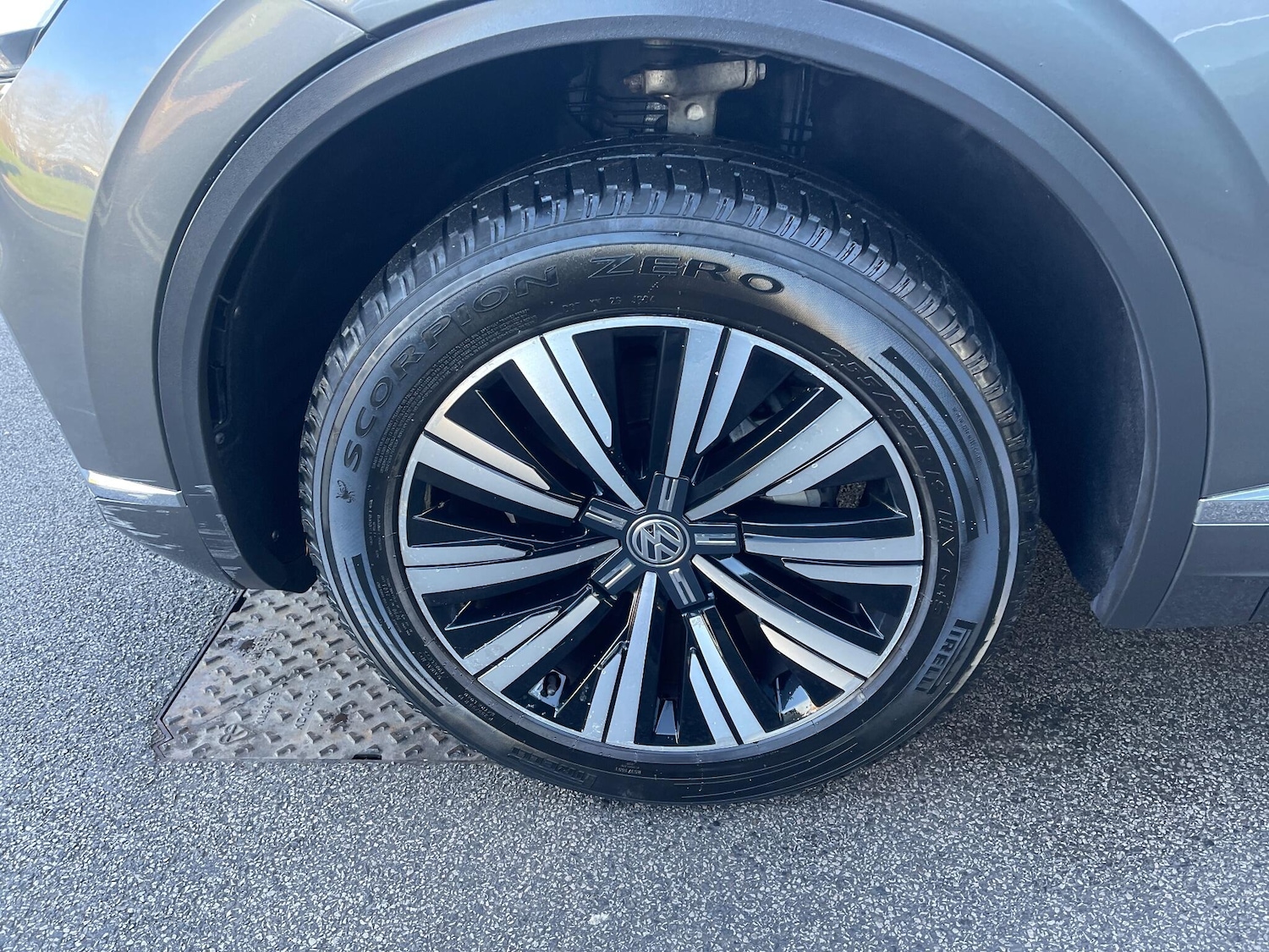 Used Volkswagen Touareg 2020 for sale - 77074084: Photo 28