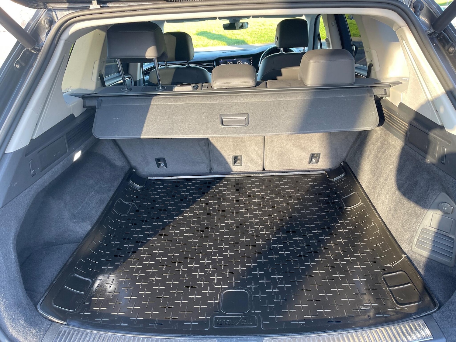 Used Volkswagen Touareg 2020 for sale - 77074084: Photo 34