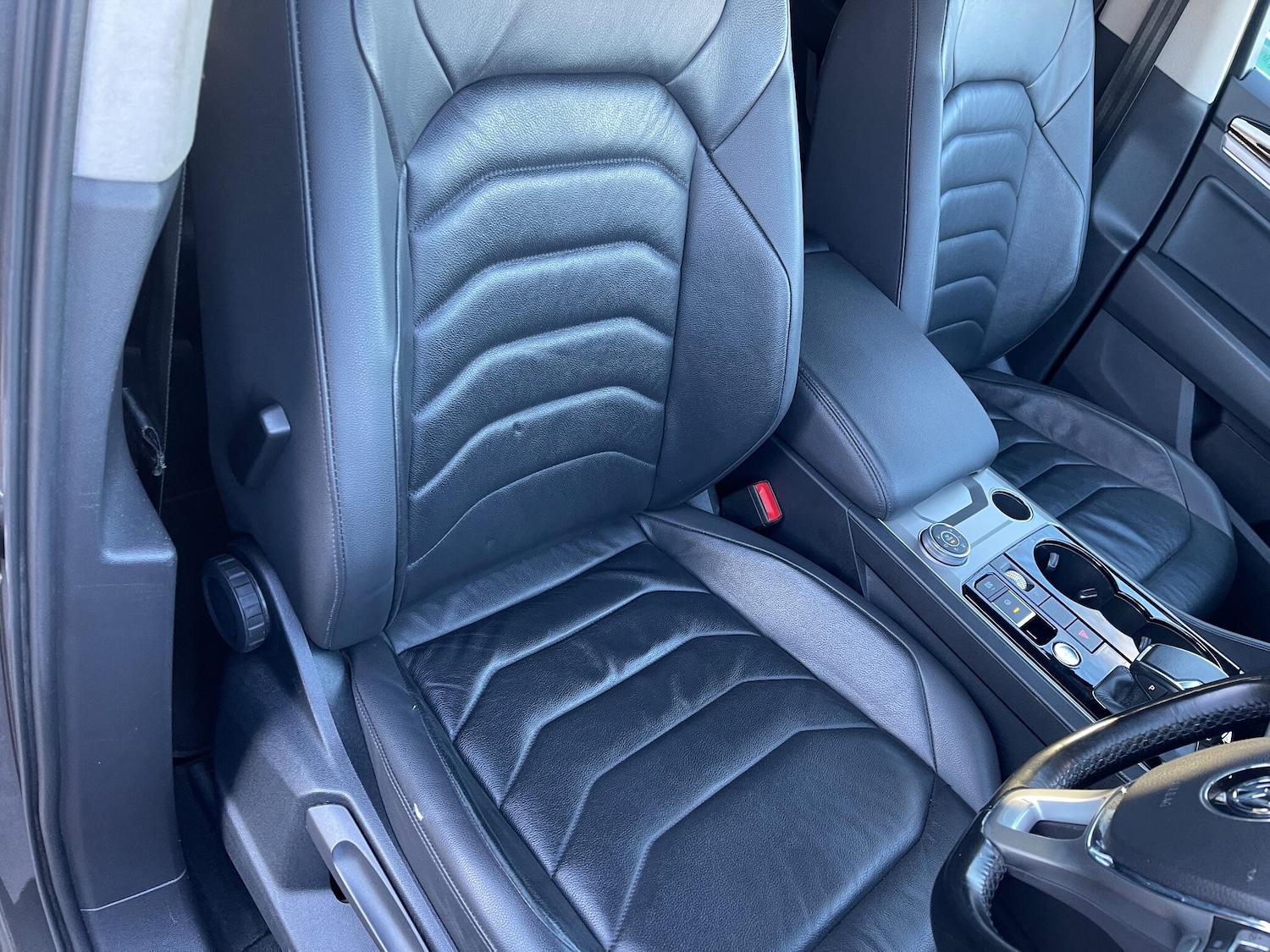 Used Volkswagen Touareg 2020 for sale - 77074084: Photo 41