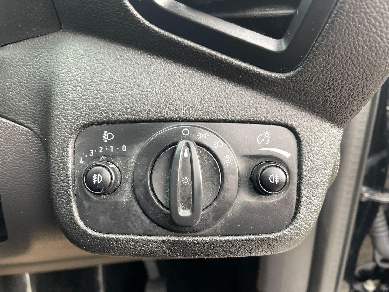 Used Ford Kuga 2018 for sale - 77484448: Photo 31