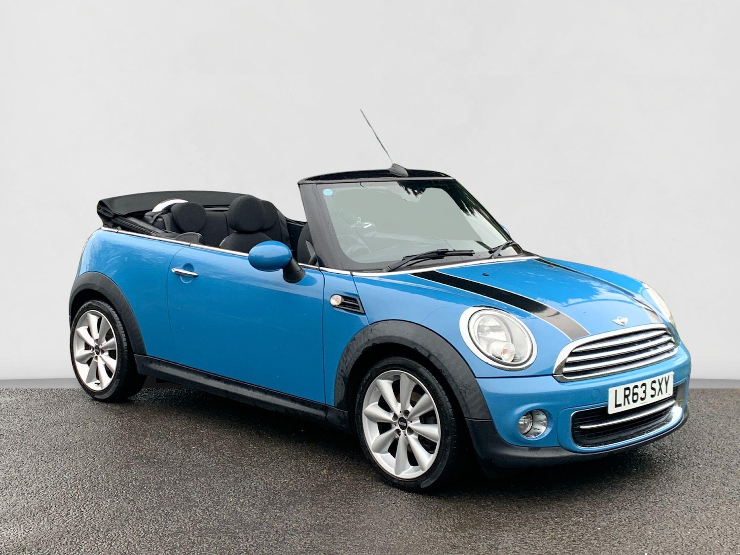 Used MINI Convertible 2013 for sale - 76752407: Photo 1
