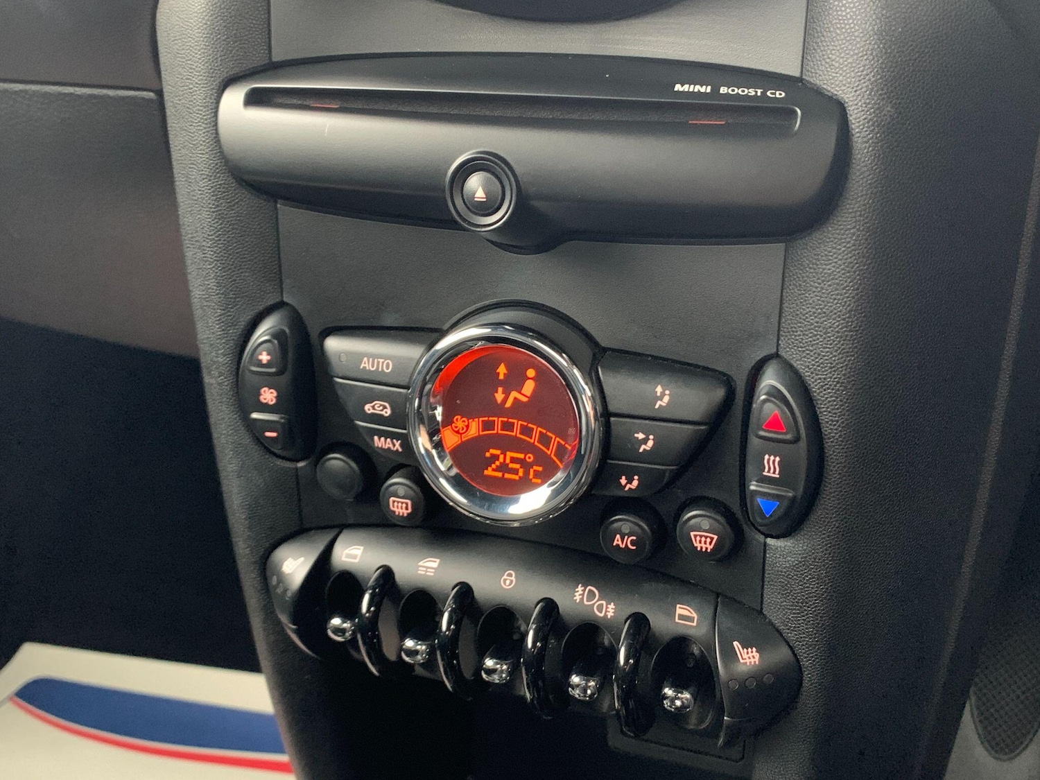 Used MINI Convertible 2013 for sale - 76752407: Photo 11