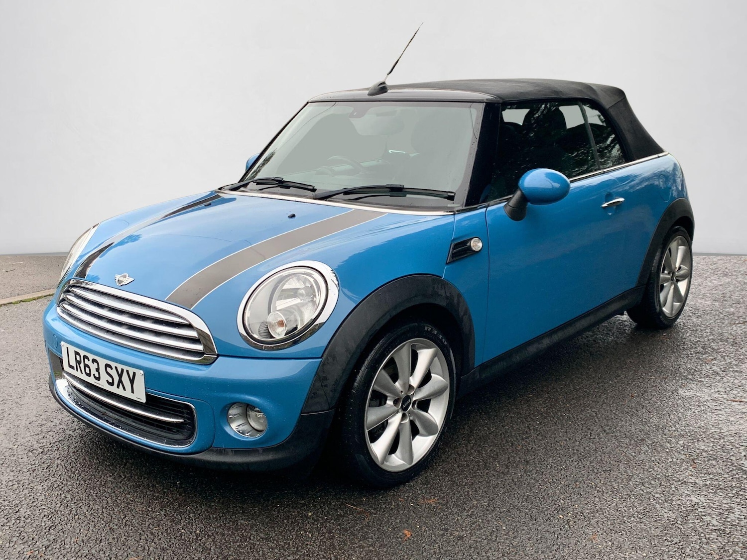 Used MINI Convertible 2013 for sale - 76752407: Photo 4