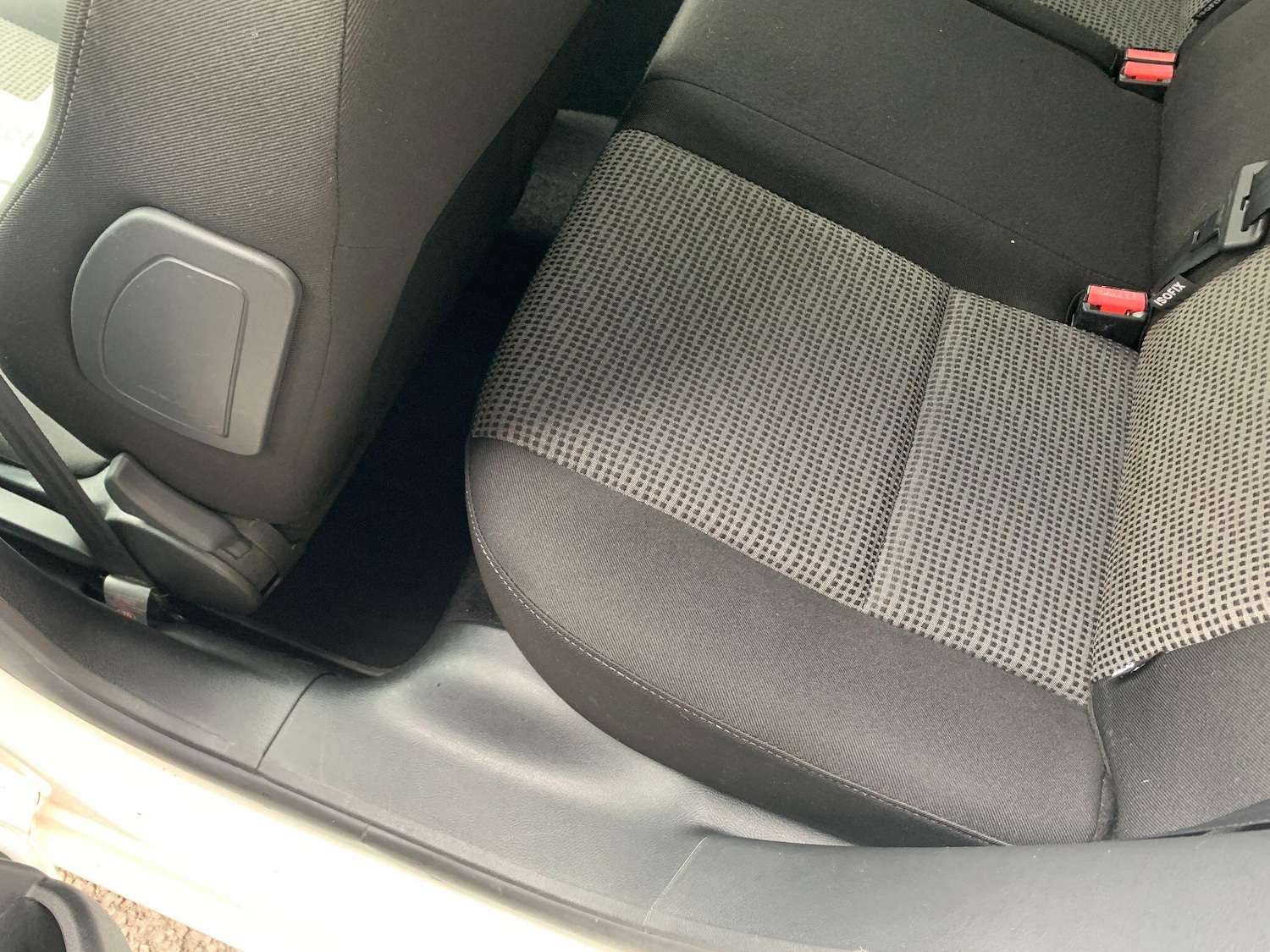 Used Peugeot 207 2010 for sale - 76592193: Photo 15