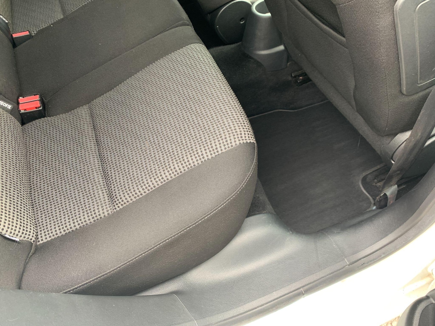 Used Peugeot 207 2010 for sale - 76592193: Photo 16