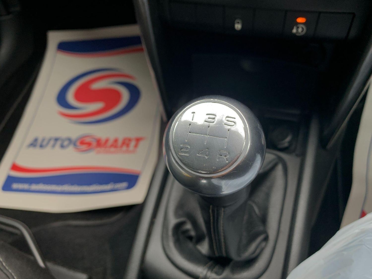 Used Peugeot 207 2010 for sale - 76592193: Photo 25