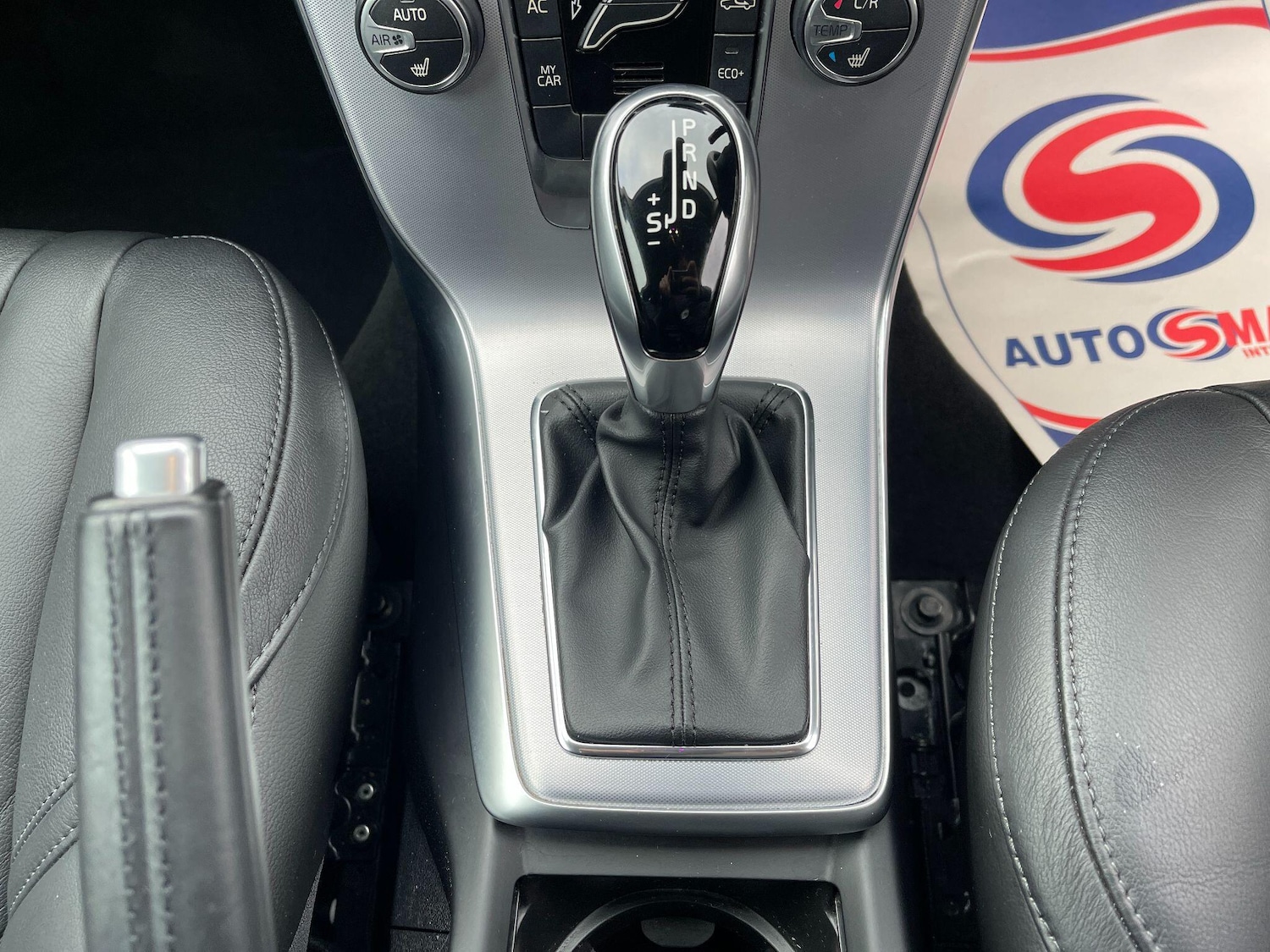 Used Volvo V40 2018 for sale - 76597326: Photo 13