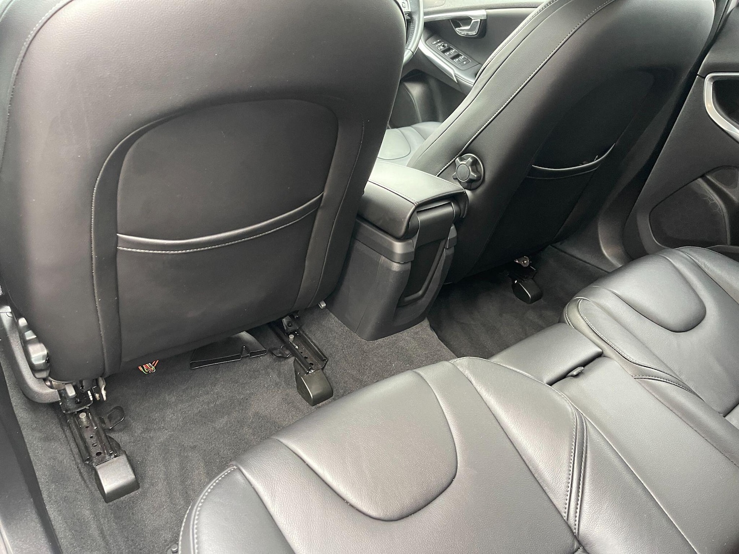 Used Volvo V40 2018 for sale - 76597326: Photo 17