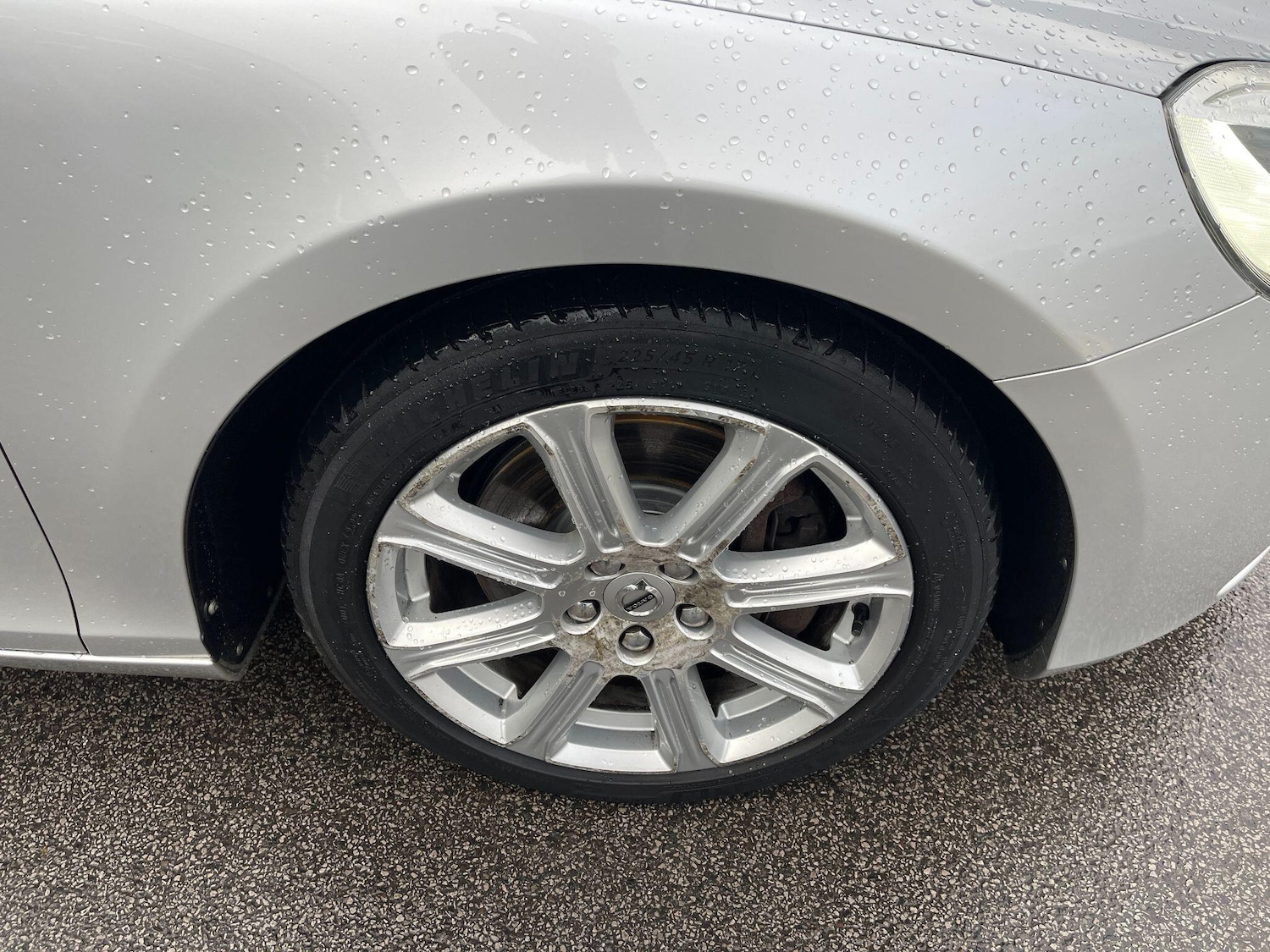 Used Volvo V40 2018 for sale - 76597326: Photo 30