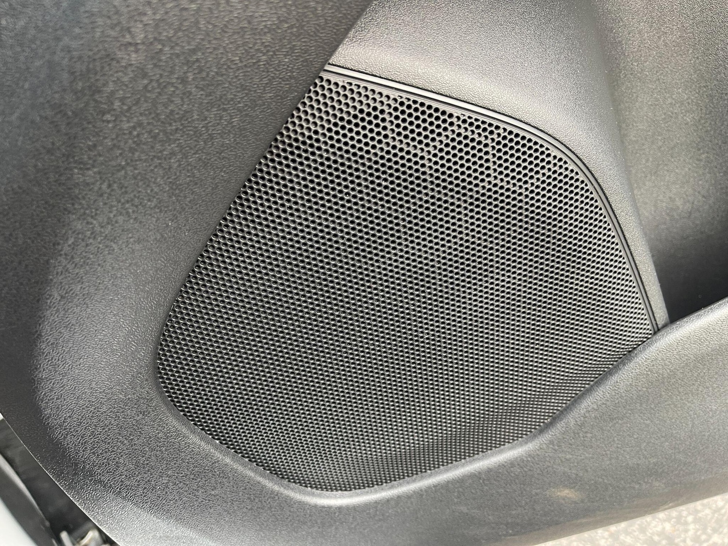 Used Volvo V40 2018 for sale - 76597326: Photo 45