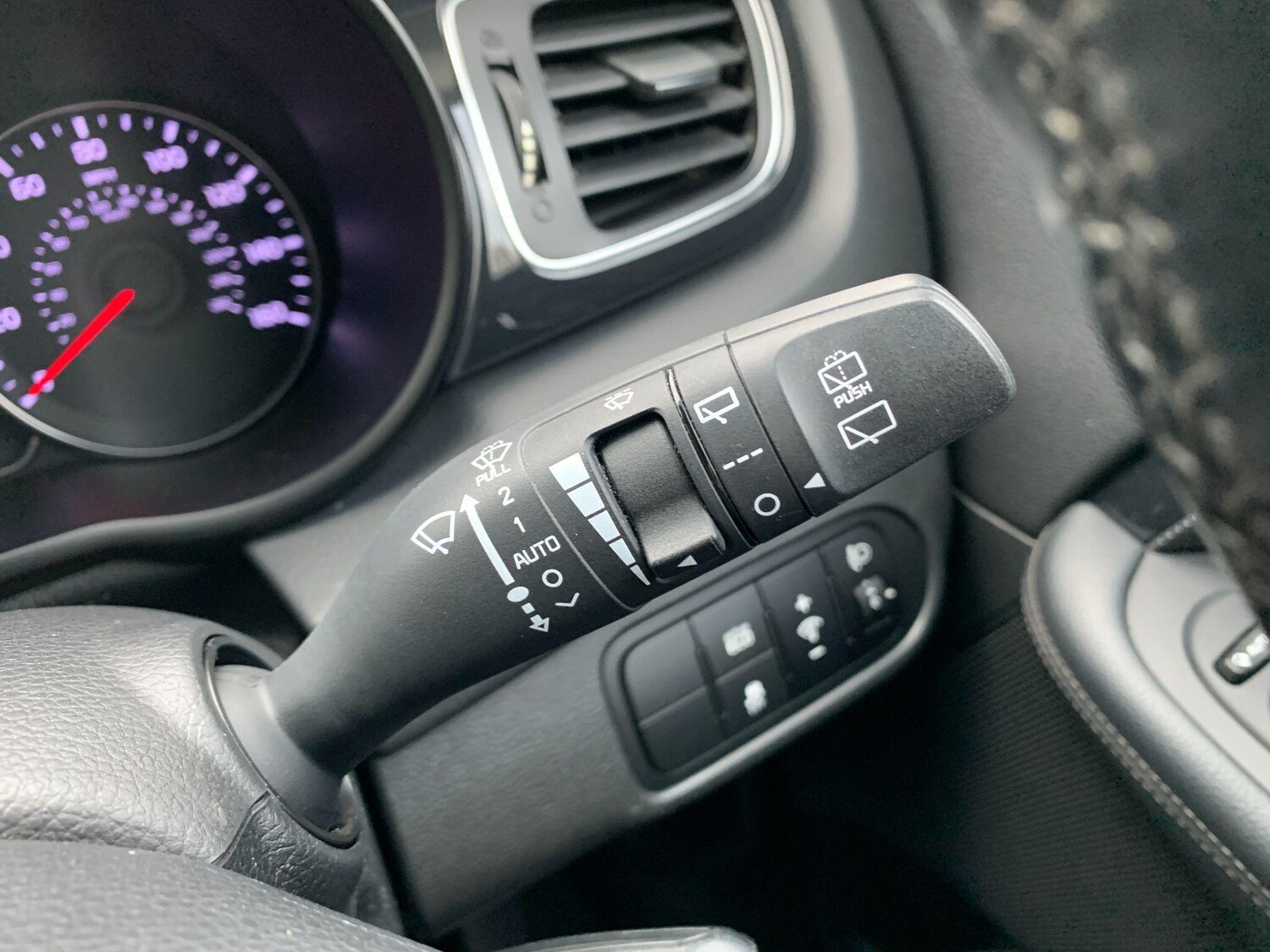 Used Kia Carens 2014 for sale - 76592579: Photo 15