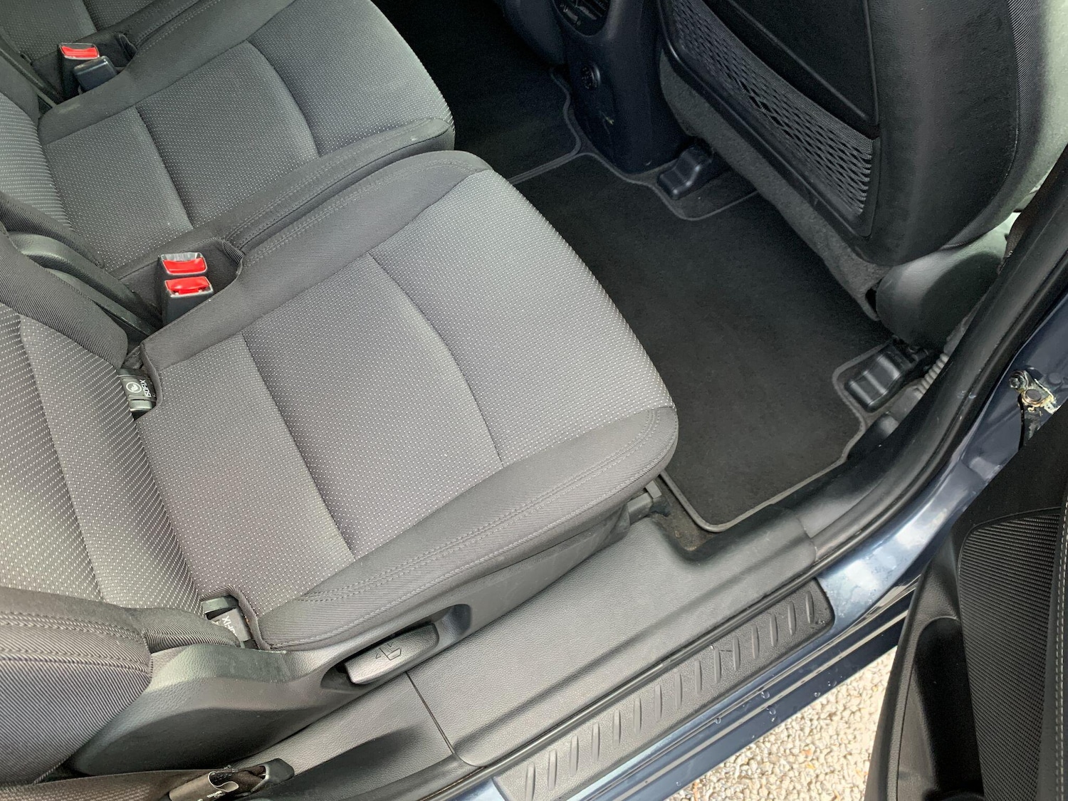 Used Kia Carens 2014 for sale - 76592579: Photo 24