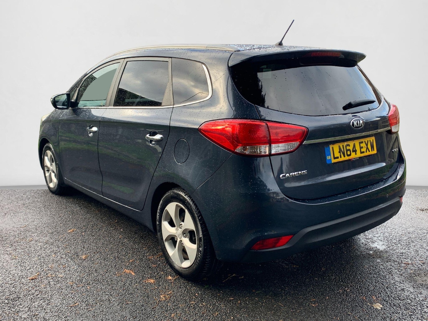 Used Kia Carens 2014 for sale - 76592579: Photo 4