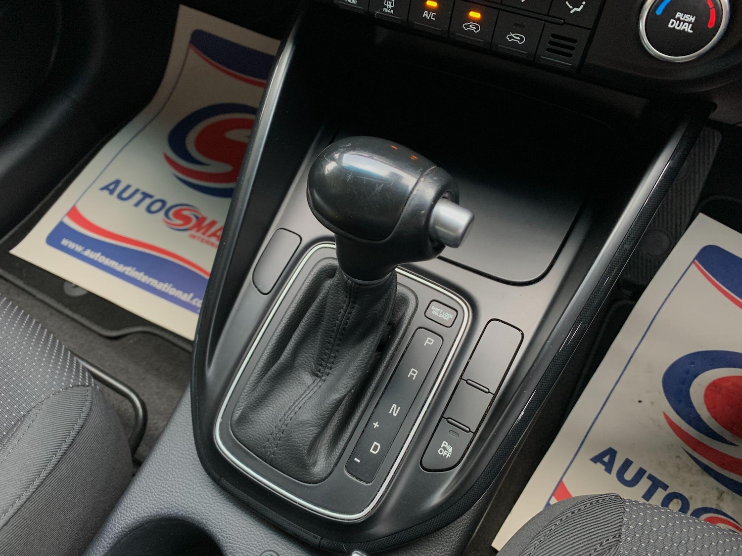 Used Kia Carens 2014 for sale - 76592579: Photo 7