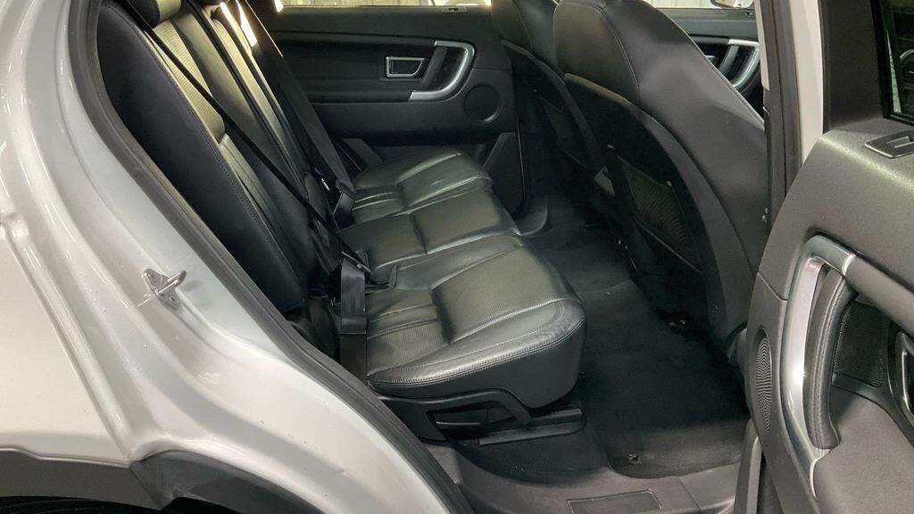 Used Land Rover Discovery Sport 2016 for sale - 77315335: Photo 14