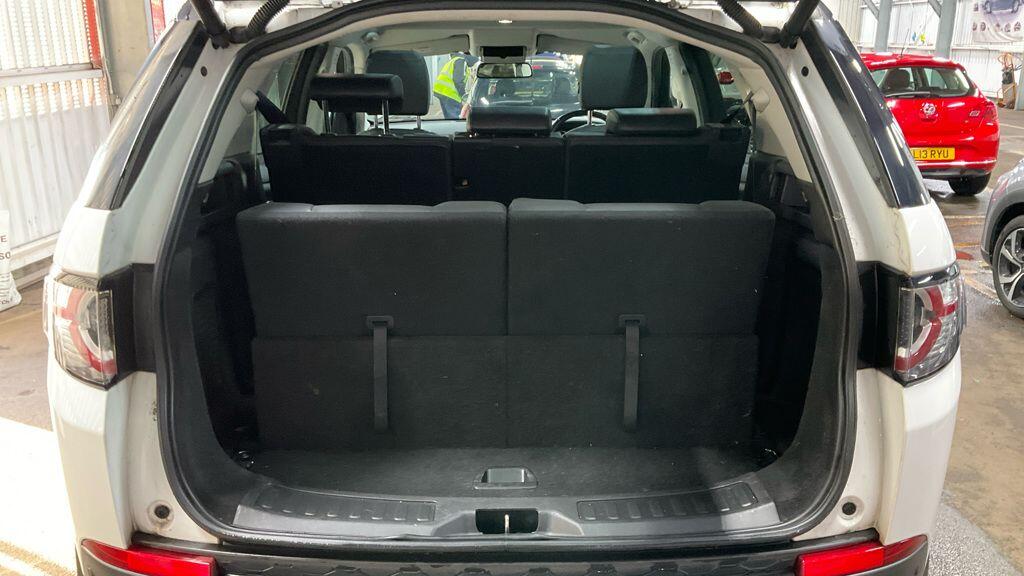 Used Land Rover Discovery Sport 2016 for sale - 77315335: Photo 17