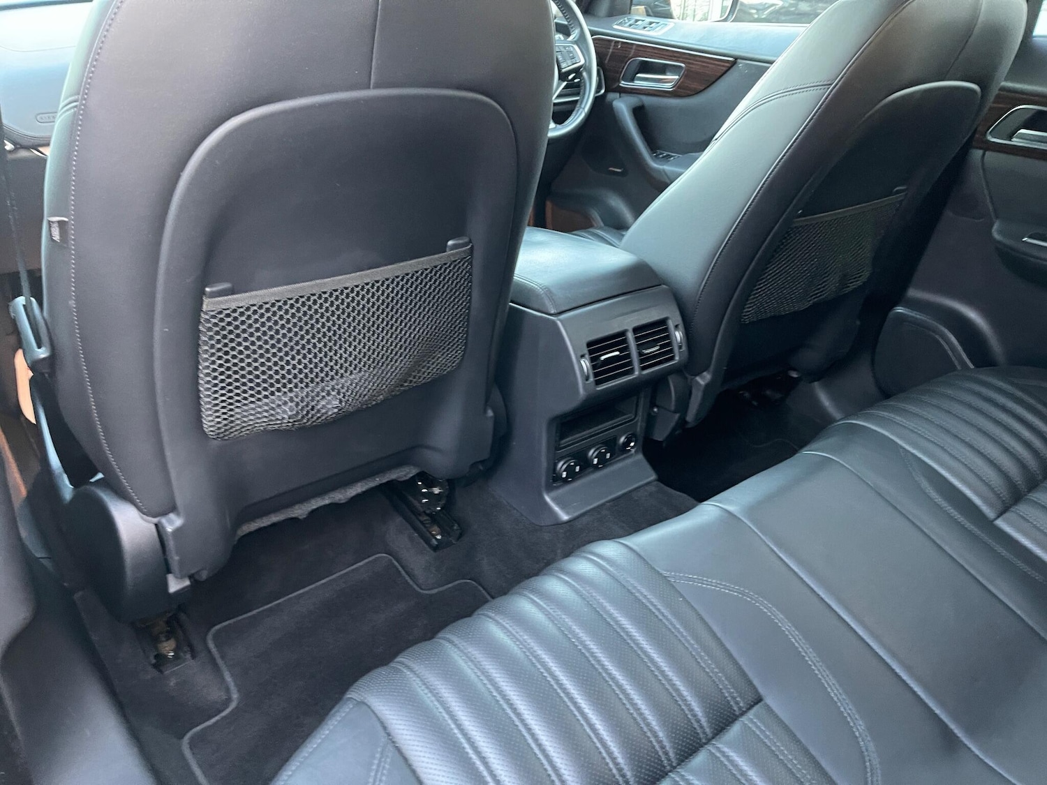 Used Jaguar F-Pace 2017 for sale - 76562457: Photo 13