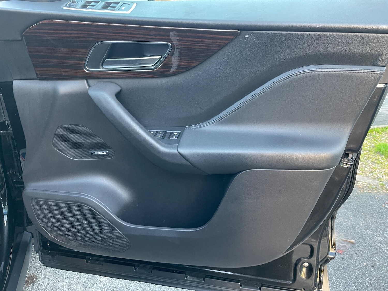 Used Jaguar F-Pace 2017 for sale - 76562457: Photo 21