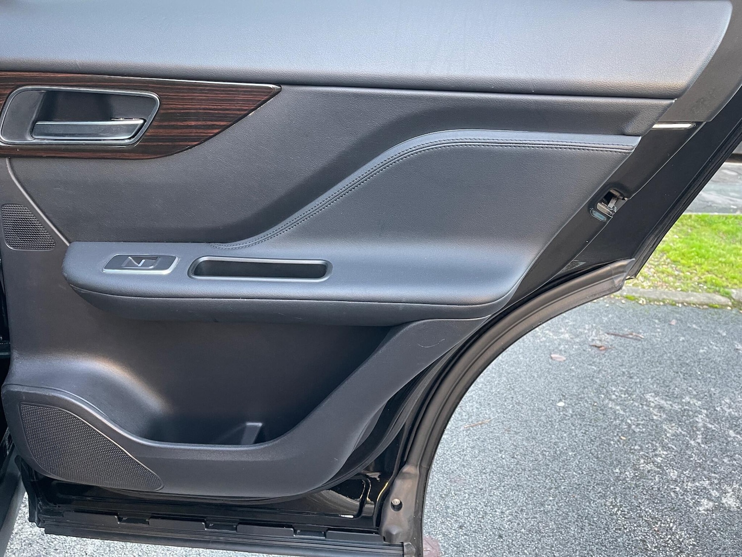 Used Jaguar F-Pace 2017 for sale - 76562457: Photo 22