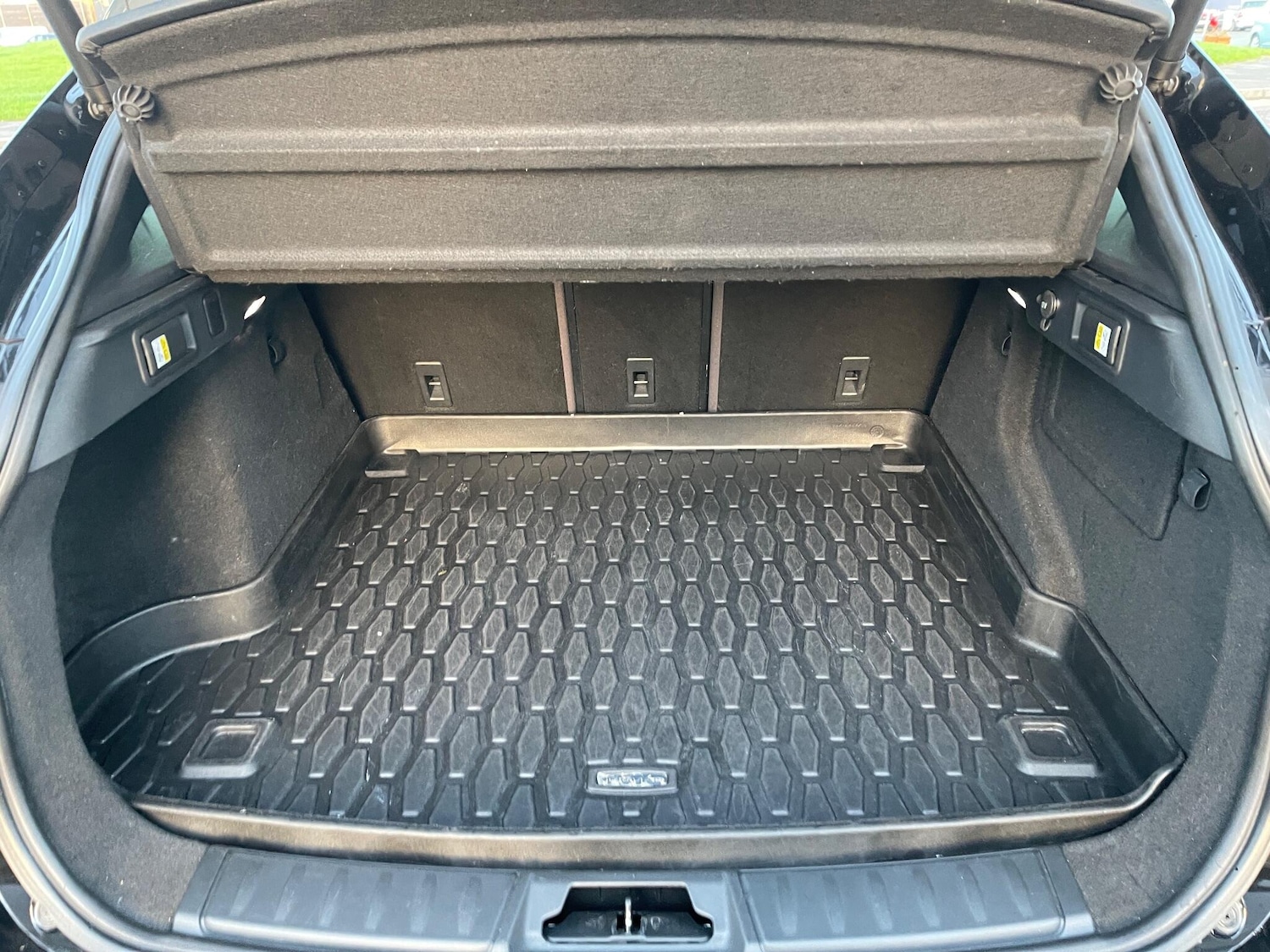 Used Jaguar F-Pace 2017 for sale - 76562457: Photo 37