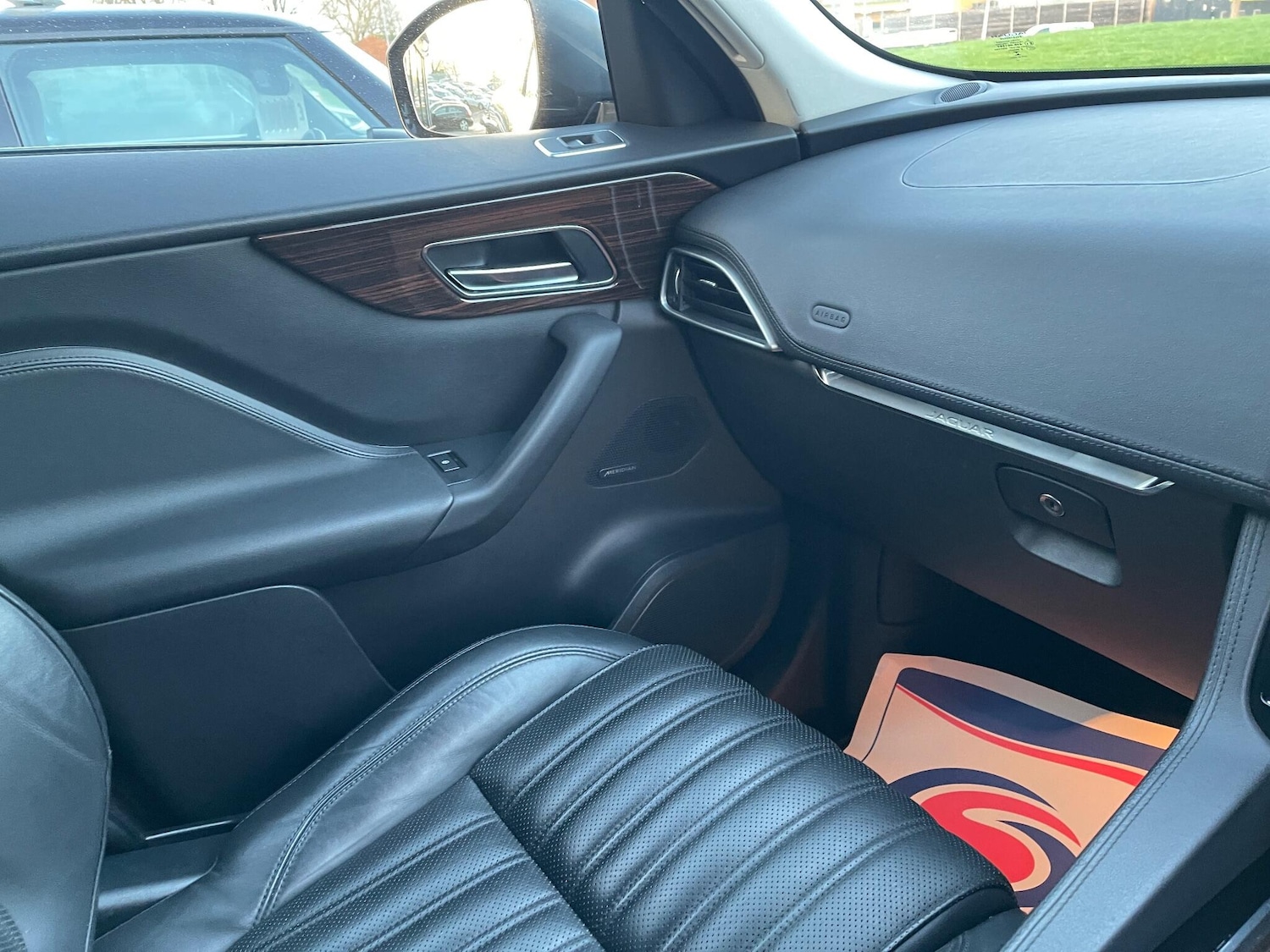 Used Jaguar F-Pace 2017 for sale - 76562457: Photo 43