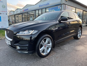 Used Jaguar F-Pace 2017 for sale - 76562457: Photo