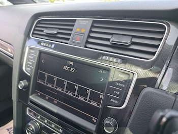 Used Volkswagen Golf 2015 for sale - 79496976: Photo