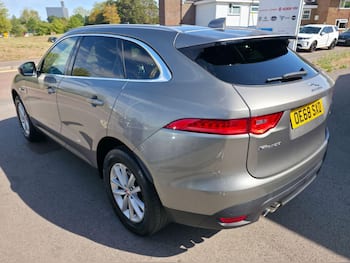 Used Jaguar F-Pace 2019 for sale - 79688494: Photo