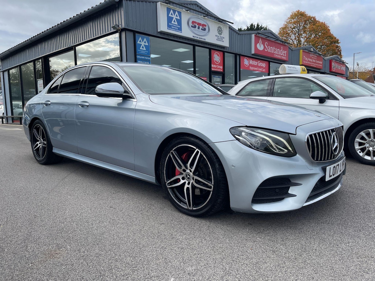 Used Mercedes-Benz E Class 2017 for sale - 76942653: Photo 11