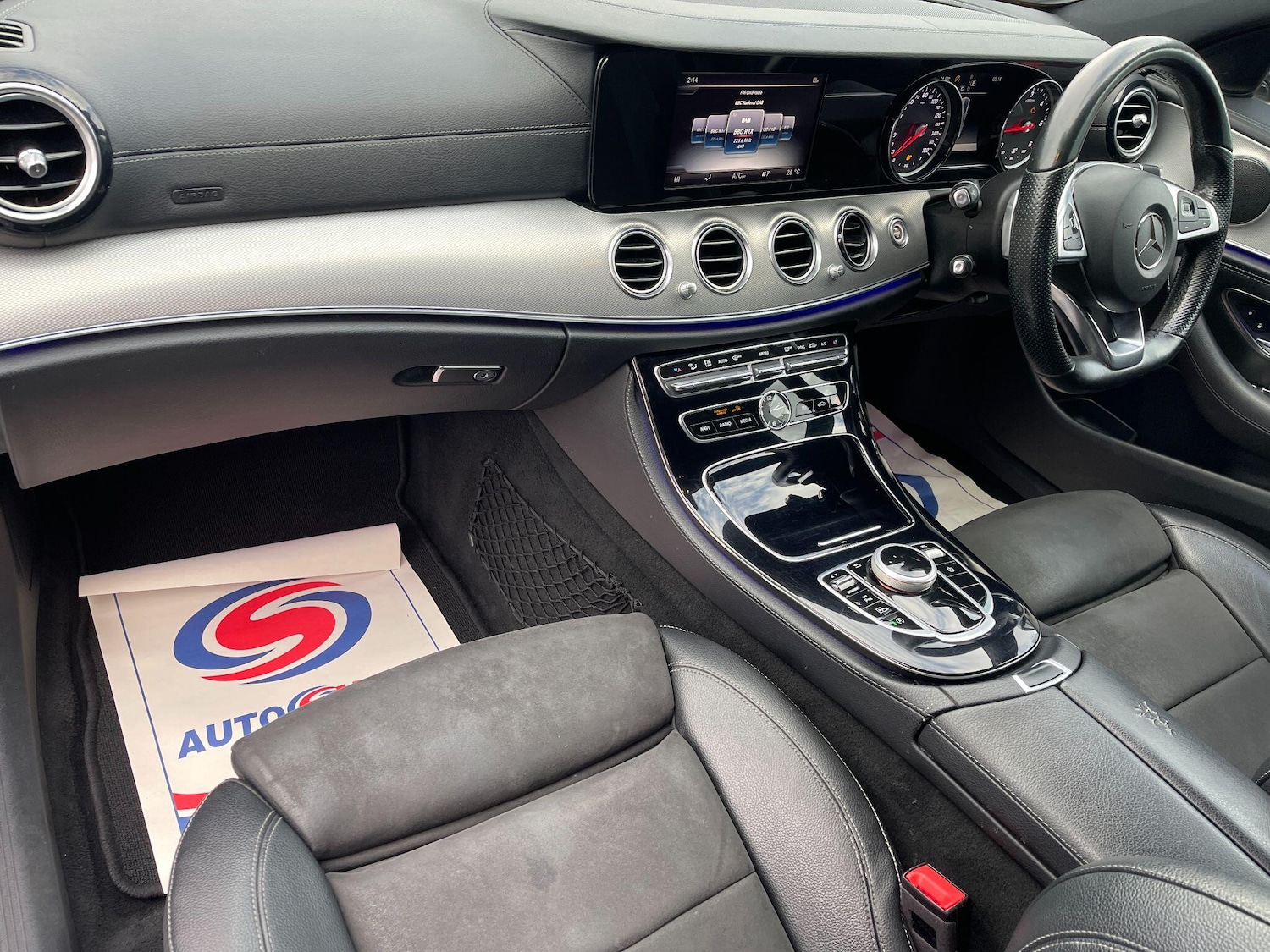 Used Mercedes-Benz E Class 2017 for sale - 76942653: Photo 40