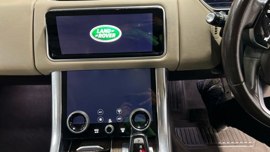 Used Land Rover Range Rover Sport 2018 for sale - 76714536: Photo 17