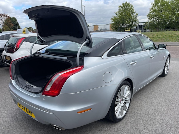 Used Jaguar XJ 2014 for sale - 75464227: Photo 25
