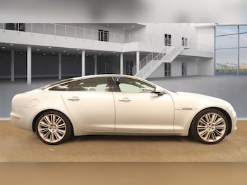 Used Jaguar XJ 2014 for sale - 75464227: Photo