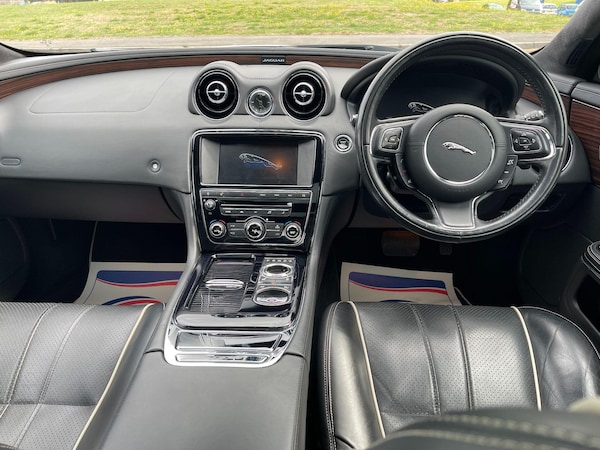 Used Jaguar XJ 2014 for sale - 75464227: Photo 30