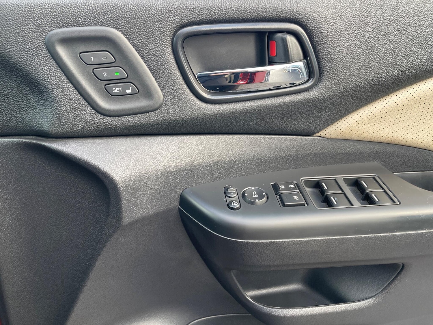 Used Honda CR-V 2015 for sale - 77074974: Photo 28