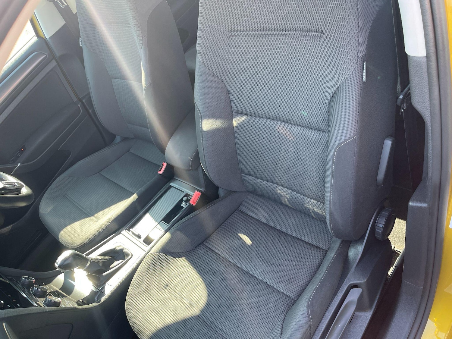 Used Volkswagen Golf 2017 for sale - 77977616: Photo 33